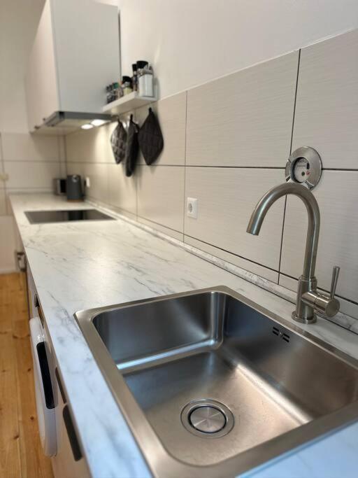 Modernes 2 Zimmer Apartment Berlin Luaran gambar