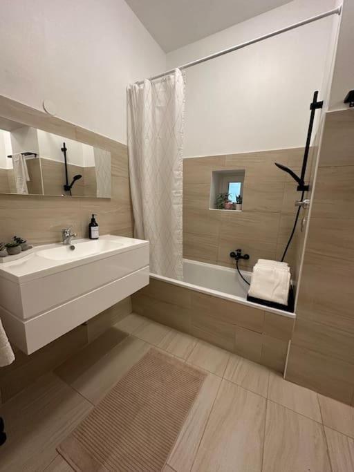 Modernes 2 Zimmer Apartment Berlin Luaran gambar