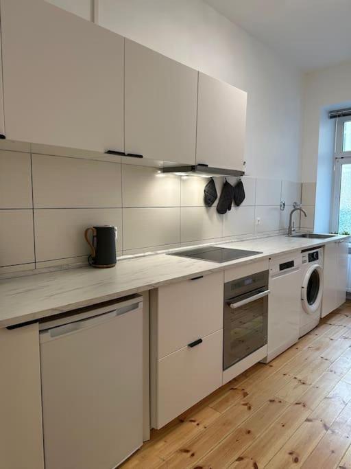 Modernes 2 Zimmer Apartment Berlin Luaran gambar
